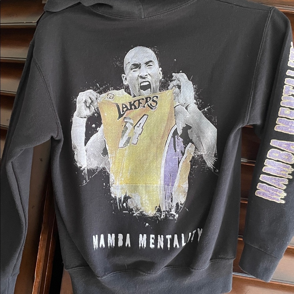 Jerzees Black Mamba Mentality Hoodie Kobe Bryant Medium Boys Fits 6-8 Best - Picture 6 of 6